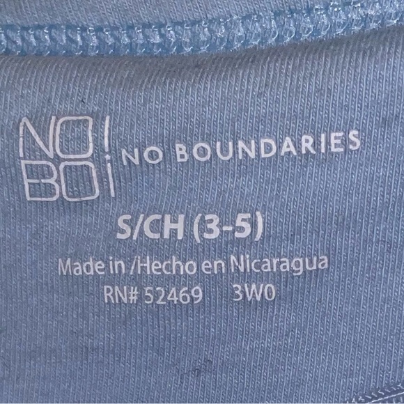 Cute Baby Blue Top with Matching Lace Details - Picture 4 of 4